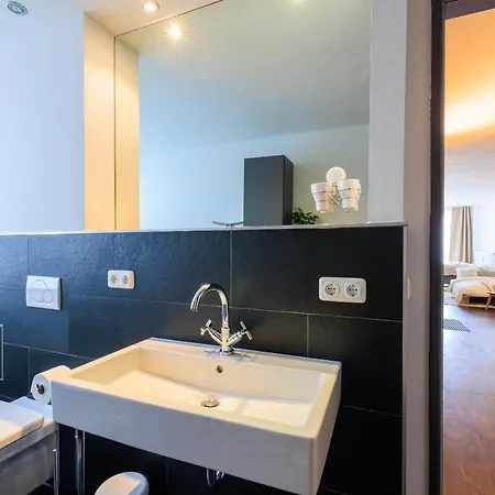 Global Living - Design Apartment I Rathausplatz I Kitchen I Augsburg Exterior foto