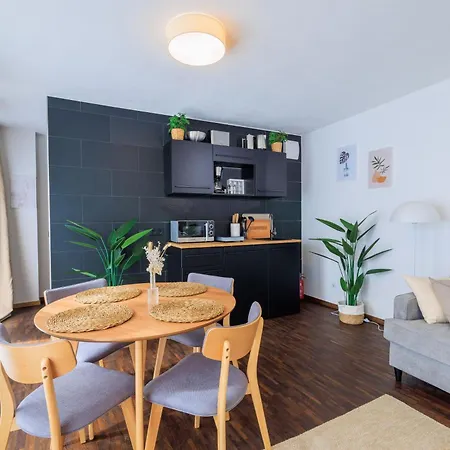 Global Living - Design Apartment I Rathausplatz I Kitchen I Augsburg Exterior foto