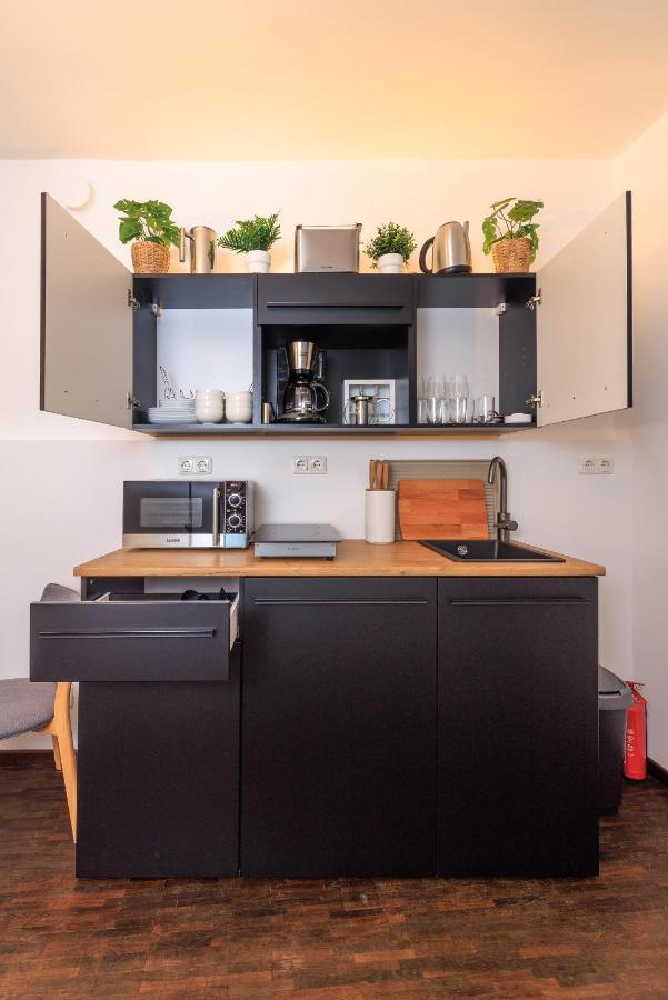 Global Living - Design I Rathausplatz I Kitchen I Apartment Augsburg