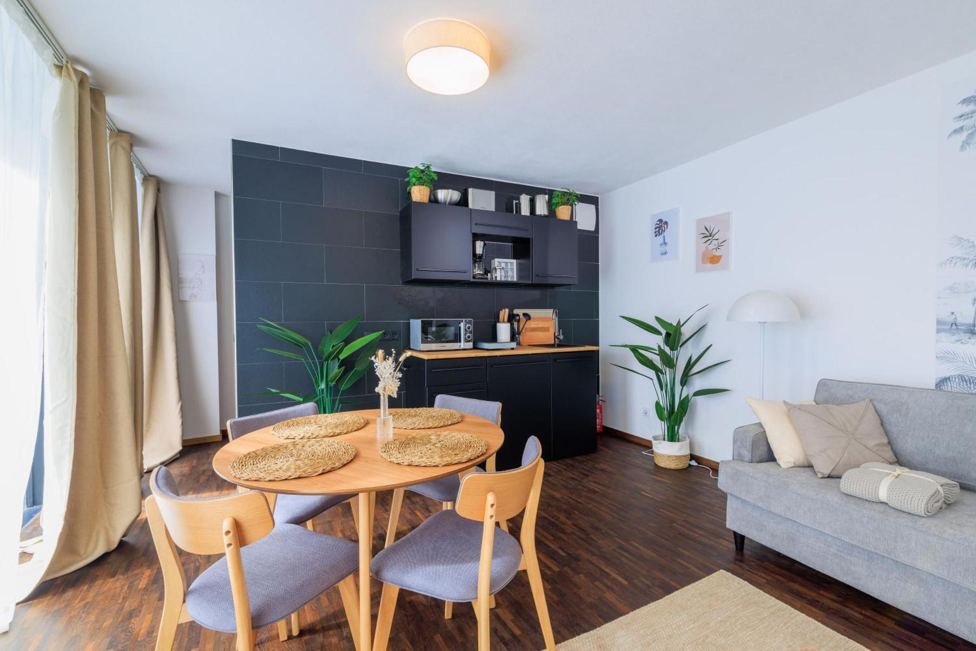 Apartment Global Living - Design I Rathausplatz I Kitchen I *
